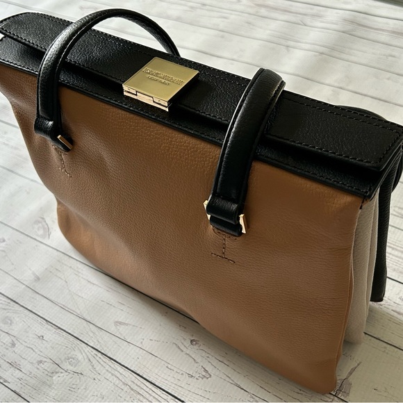 Isaac Mizrahi Purse - Picture 1 of 9
